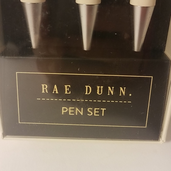 Rae Dunn 2020 Monthly Planner & Pen Set - Picture 3 of 8